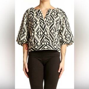 Banana Republic Black and Cream Cropped Geometric Top Medium